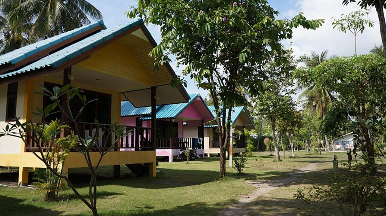 Siraya Beachfront Resort 帕干岛 外观 照片